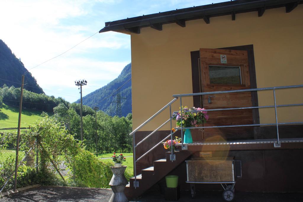 Agriturismo Mattei - Dormitorio Peccia エクステリア 写真